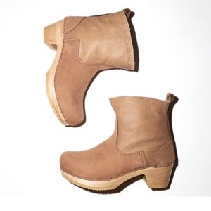 No.6 Pull on Shearling Clog Boot on Mid Heel